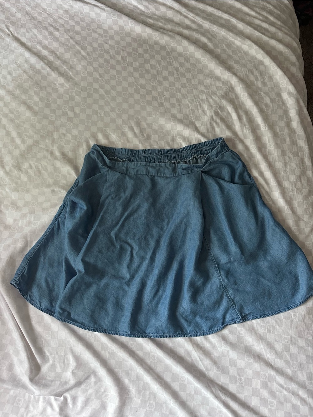 Old Navy Denim Chambray Mini Skirt with Pockets - Medium
